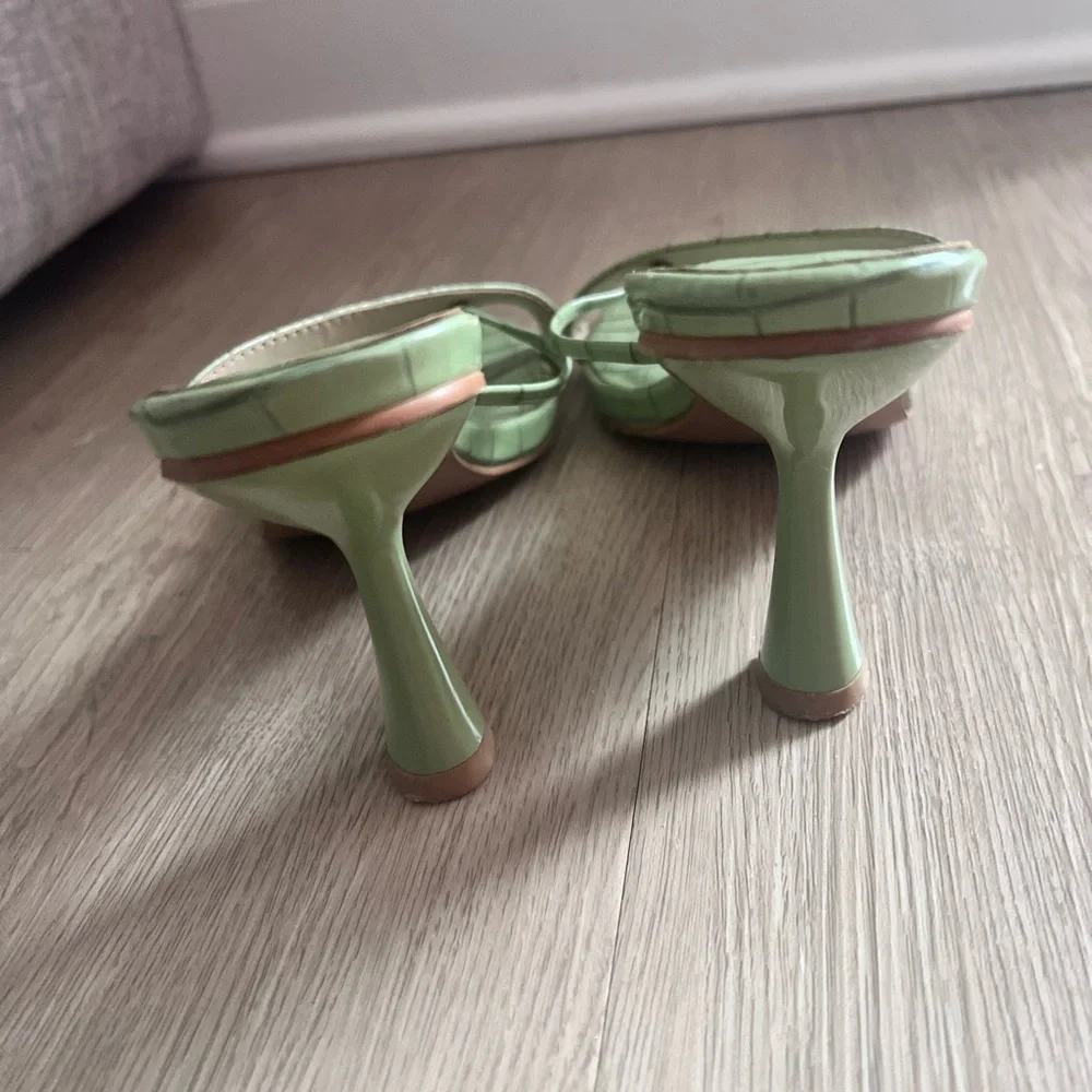 Green Croc-Embossed Women's Sandals Size 7 - Picture 5 of 7